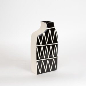 ΒΑΖΟ ΚΕΡΑΜΙΚΟ ΜΑΥΡΟ ΜΕ ΛΕΥΚΕΣ ΓΡΑΜΜΕΣ 14x6.5x29cm